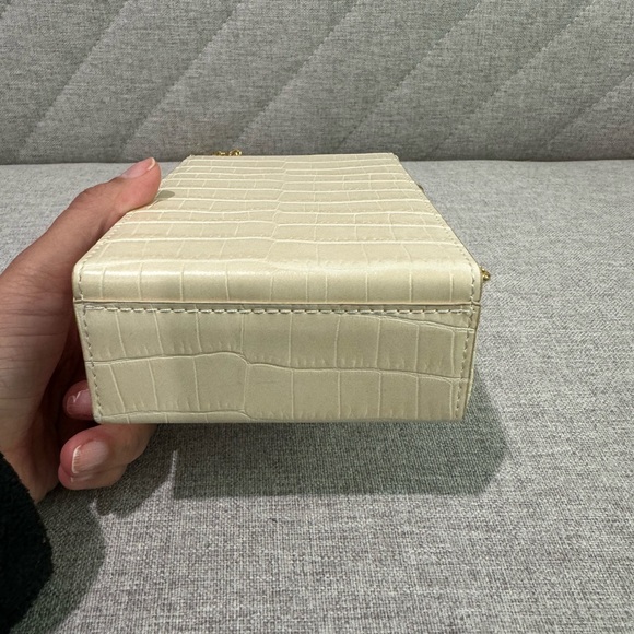 Lola gradient chain phone case - Picture 6 of 10